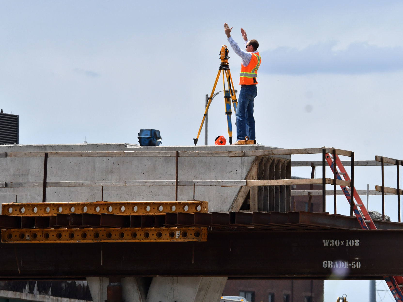 Construction on the new Interstate 74 bridge update.